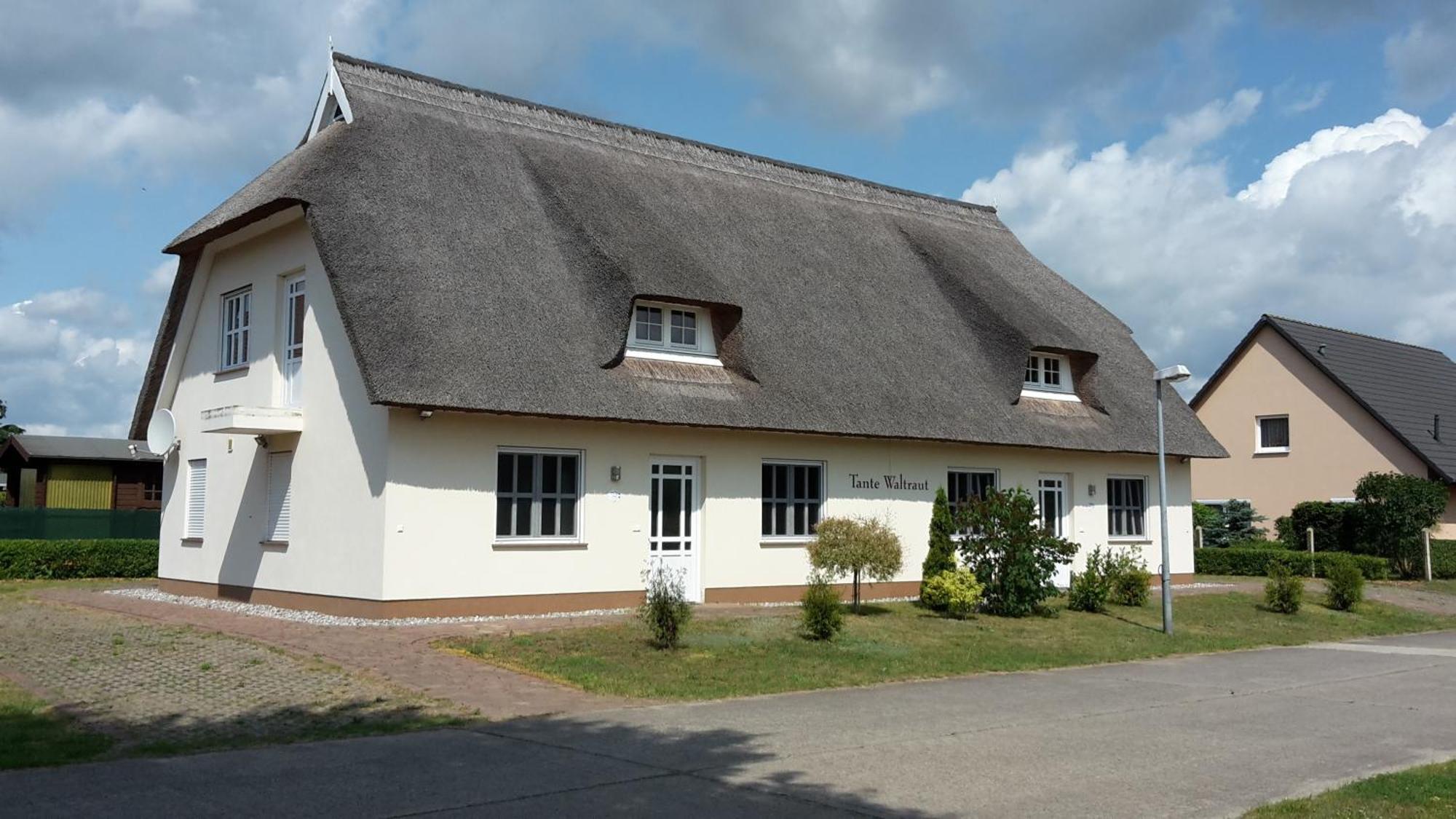 Haeuschen "Tante Waltraut" Villa Garz  Luaran gambar
